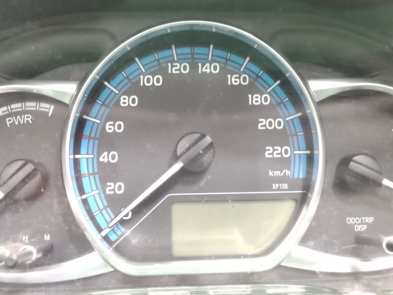 Recambio de cuadro instrumentos para toyota yaris (_p1_) 1.5 (ncp13_) referencia OEM IAM   