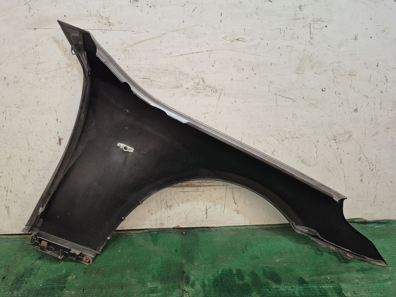 Recambio de aleta delantera izquierda para bmw 5 touring (e61) 520 d referencia OEM IAM   