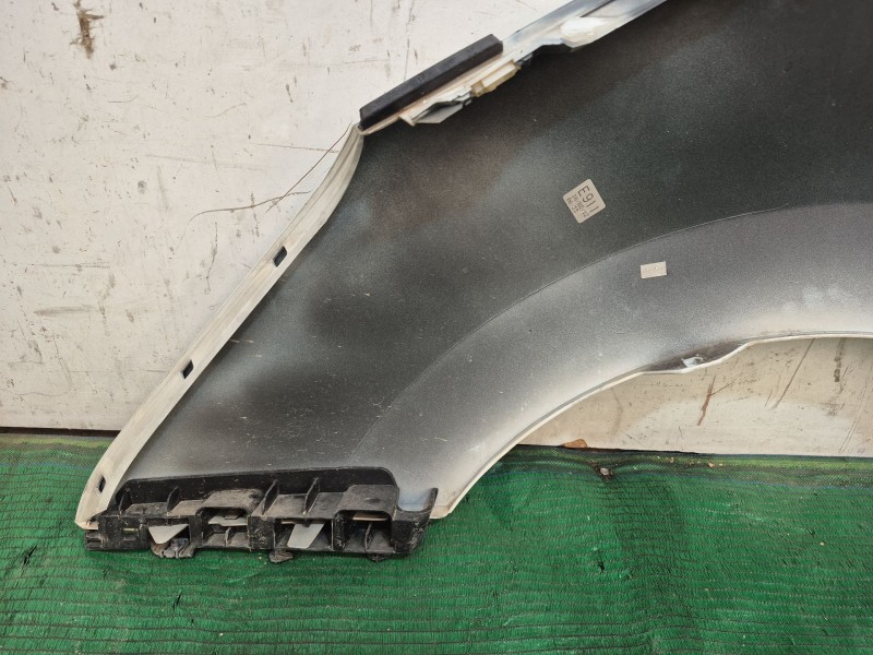 Recambio de aleta delantera derecha para peugeot 5008 (0u_, 0e_) 1.6 hdi referencia OEM IAM   