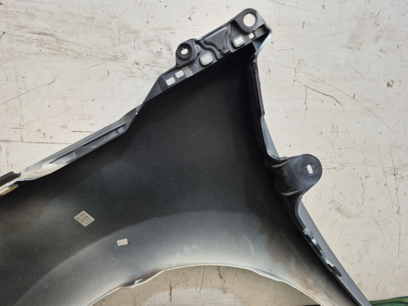 Recambio de aleta delantera derecha para peugeot 5008 (0u_, 0e_) 1.6 hdi referencia OEM IAM   