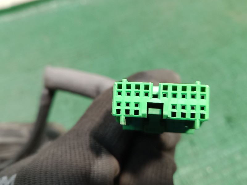 Recambio de retrovisor izquierdo para volvo v70 ii (285) 2.4 t referencia OEM IAM   