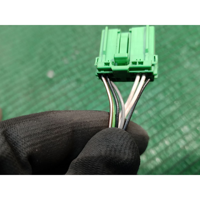 Recambio de retrovisor izquierdo para volvo v70 ii (285) 2.4 t referencia OEM IAM   