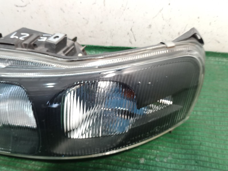 Recambio de faro izquierdo para volvo v70 ii (285) 2.4 t referencia OEM IAM   