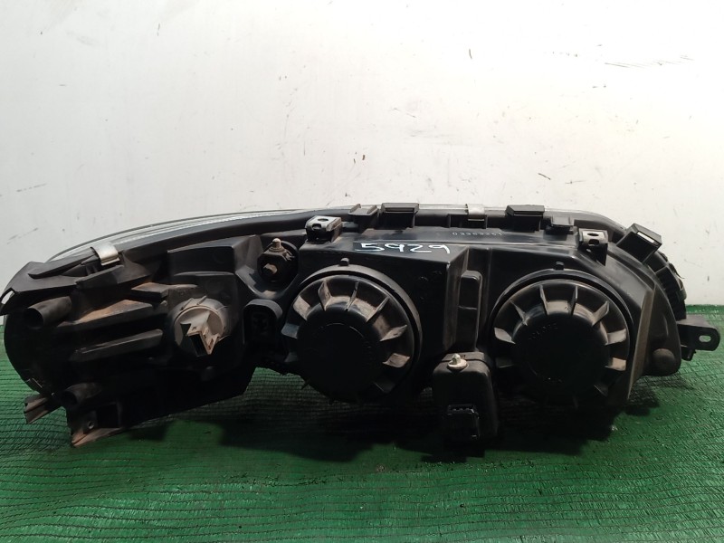 Recambio de faro izquierdo para volvo v70 ii (285) 2.4 t referencia OEM IAM   