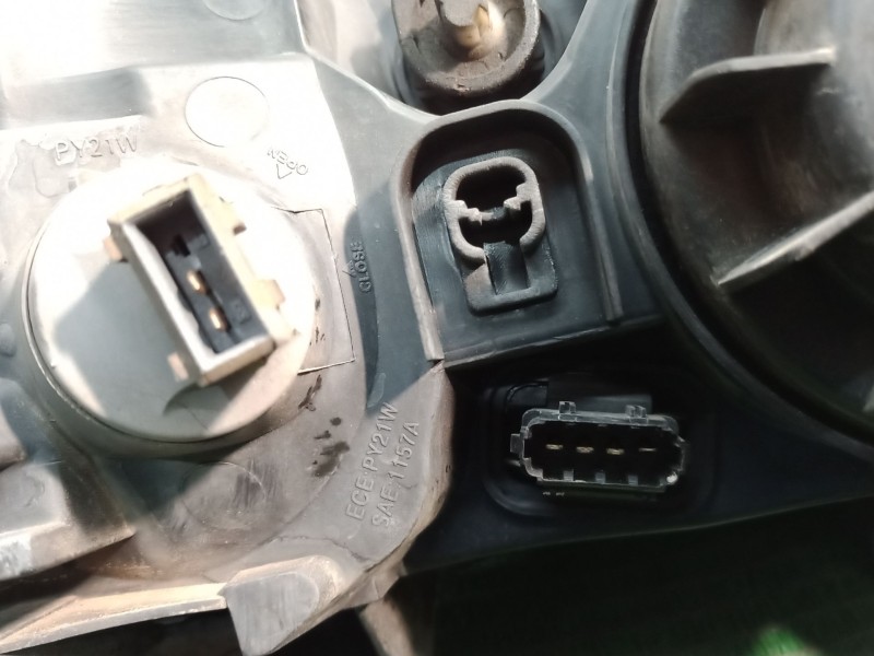 Recambio de faro izquierdo para volvo v70 ii (285) 2.4 t referencia OEM IAM   