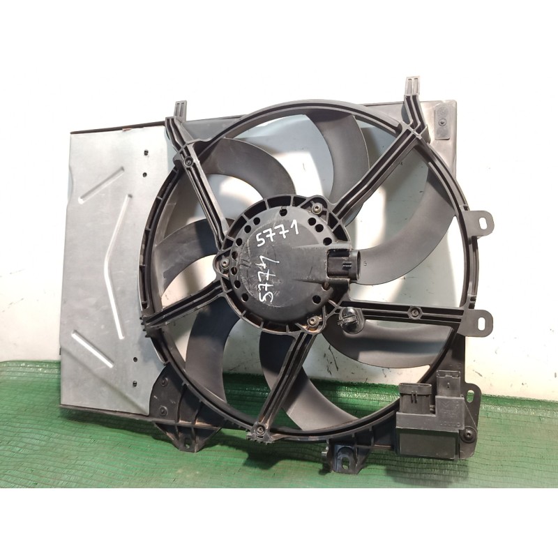 Recambio de electroventilador para citroën c4 cactus 1.2 thp 110 referencia OEM IAM   