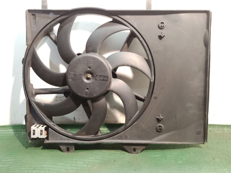 Recambio de electroventilador para citroën c4 cactus 1.2 thp 110 referencia OEM IAM   