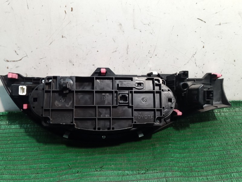 Recambio de mando climatizador para toyota yaris (_p1_) 1.5 (ncp13_) referencia OEM IAM   