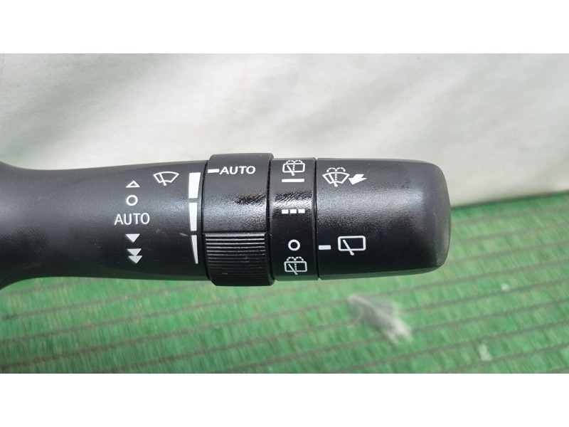 Recambio de mando multifuncion para toyota yaris (_p13_) 1.5 hybrid (nhp130_) referencia OEM IAM   