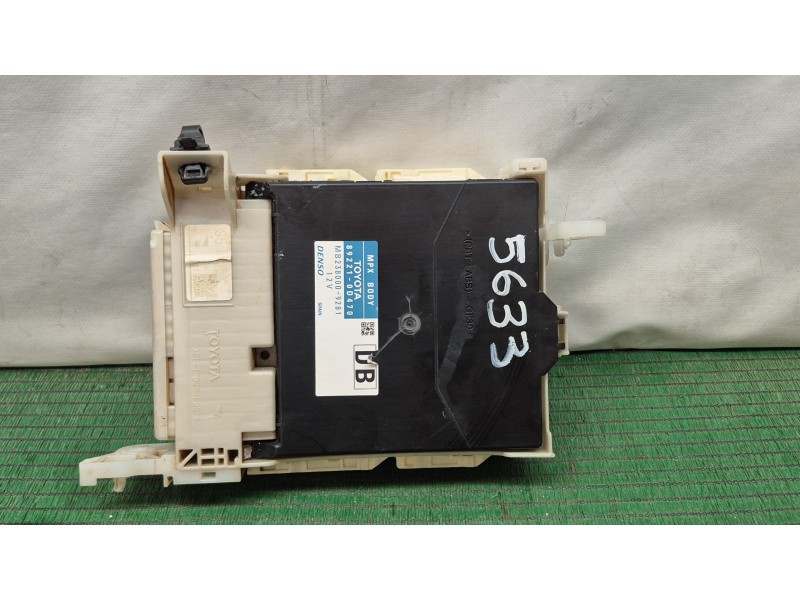 Recambio de caja reles / fusibles para toyota yaris (_p13_) 1.5 hybrid (nhp130_) referencia OEM IAM   