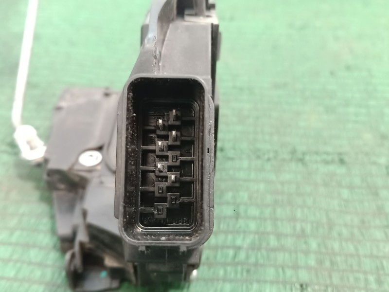 Recambio de cerradura puerta delantera derecha para mazda 3 (bl) 1.6 mzr (bl14) referencia OEM IAM   