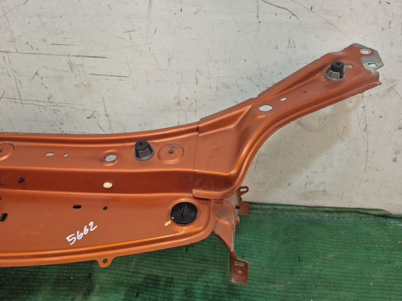 Recambio de travesaño superior para dacia sandero ii tce 90 (b8m1, b8ma) referencia OEM IAM   