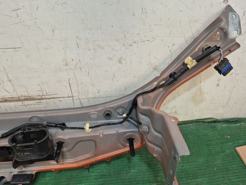 Recambio de travesaño superior para dacia sandero ii tce 90 (b8m1, b8ma) referencia OEM IAM   