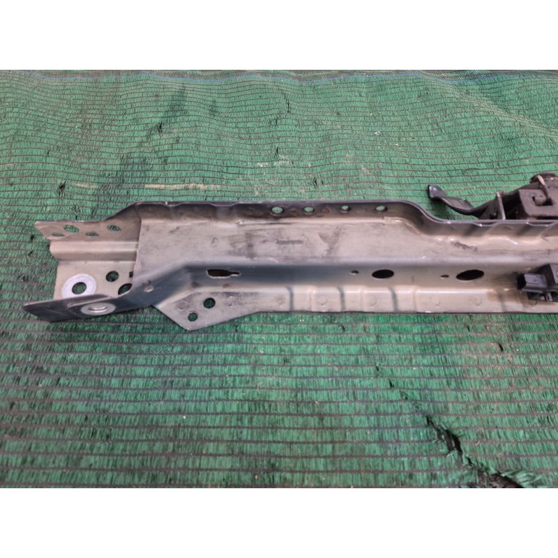Recambio de travesaño superior para opel astra j (p10) 1.4 (68) referencia OEM IAM   