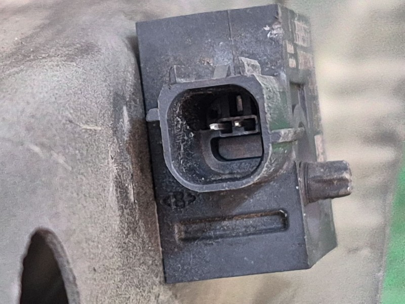 Recambio de travesaño superior para opel astra j (p10) 1.4 (68) referencia OEM IAM   