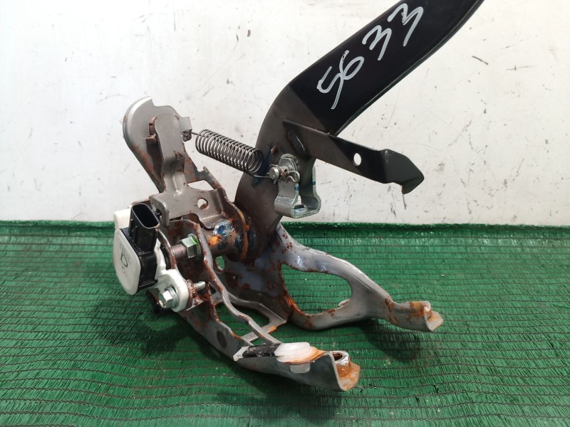 Recambio de pedal freno para toyota yaris (_p13_) 1.5 hybrid (nhp130_) referencia OEM IAM   