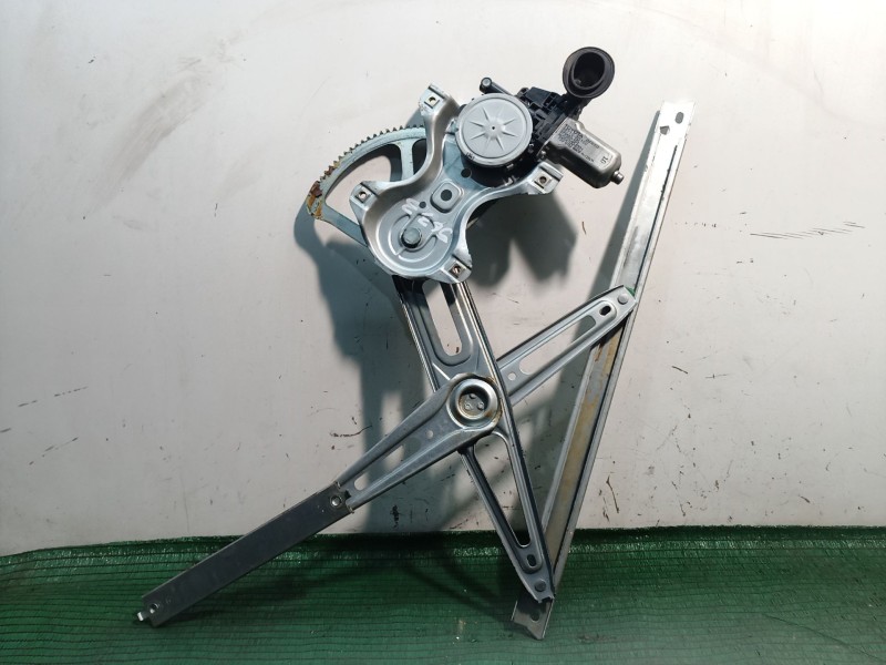 Recambio de elevalunas delantero derecho para toyota yaris (_p13_) 1.5 hybrid (nhp130_) referencia OEM IAM   