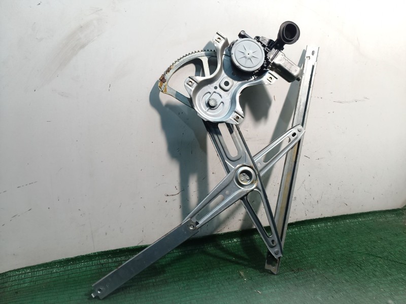 Recambio de elevalunas delantero derecho para toyota yaris (_p13_) 1.5 hybrid (nhp130_) referencia OEM IAM   