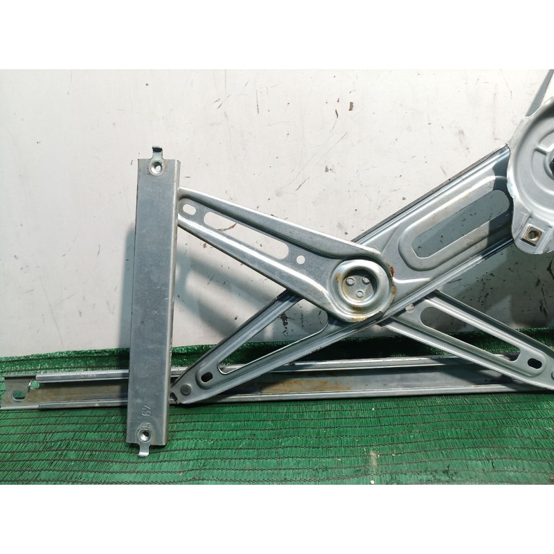 Recambio de elevalunas delantero derecho para toyota yaris (_p13_) 1.5 hybrid (nhp130_) referencia OEM IAM   