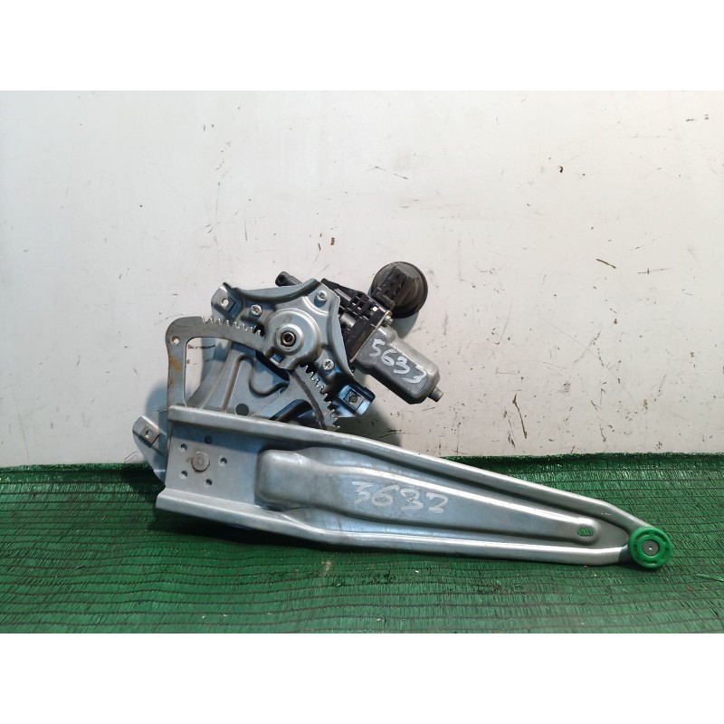 Recambio de elevalunas trasero derecho para toyota yaris (_p13_) 1.5 hybrid (nhp130_) referencia OEM IAM   