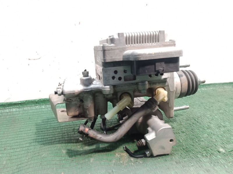 Recambio de abs para toyota yaris (_p13_) 1.5 hybrid (nhp130_) referencia OEM IAM 4721052370 4721052370 4721052370