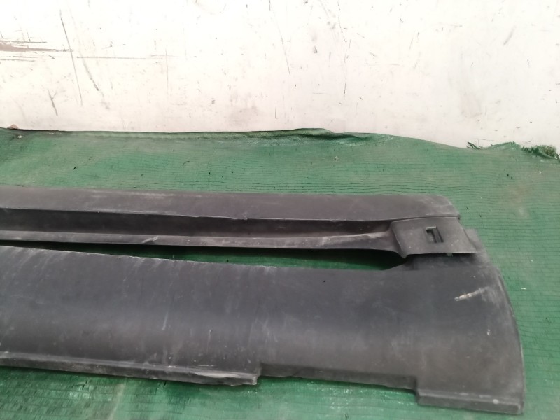 Recambio de faldon lateral para citroën c4 cactus 1.2 thp 110 referencia OEM IAM   