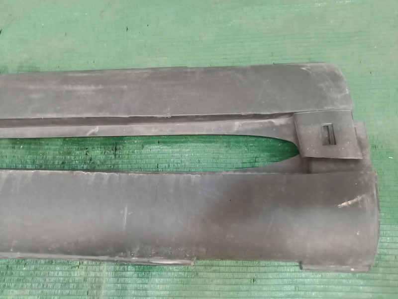 Recambio de faldon lateral para citroën c4 cactus 1.2 thp 110 referencia OEM IAM   