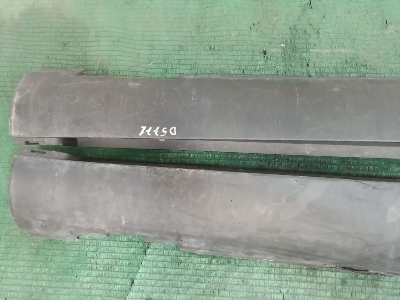 Recambio de faldon lateral para citroën c4 cactus 1.2 thp 110 referencia OEM IAM   