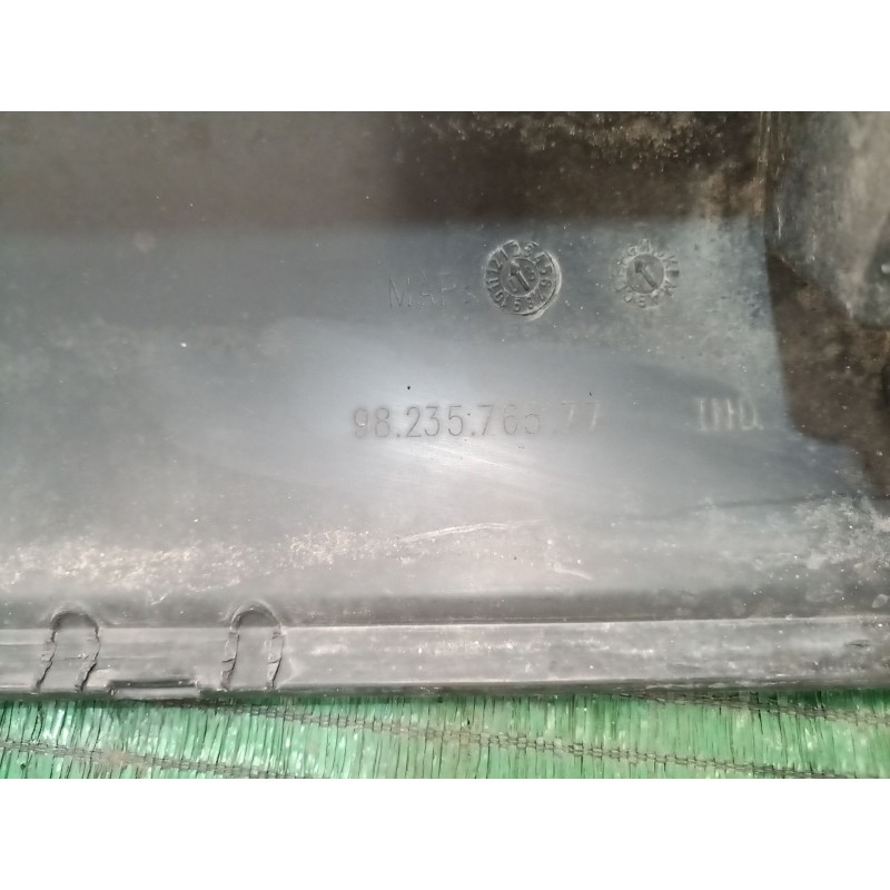 Recambio de faldon lateral para citroën c4 cactus 1.2 thp 110 referencia OEM IAM   