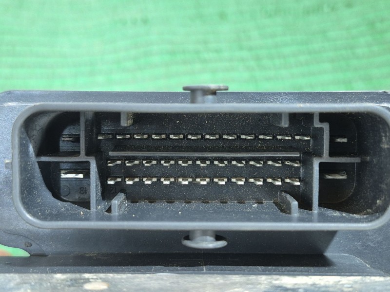 Recambio de abs para citroën c4 cactus 1.2 thp 110 referencia OEM IAM   