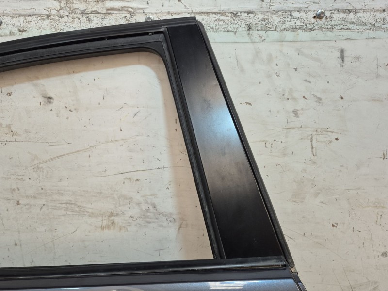 Recambio de puerta trasera derecha para bmw 3 (e90) 320 d referencia OEM IAM   