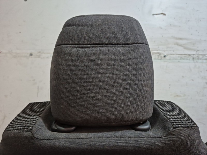 Recambio de asientos delanteros para peugeot 5008 (0u_, 0e_) 1.6 hdi referencia OEM IAM   