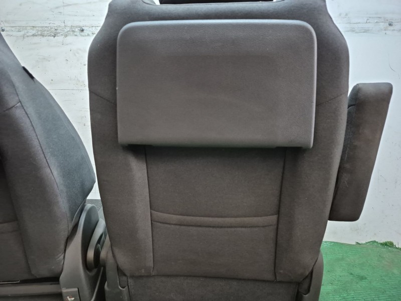 Recambio de asientos delanteros para peugeot 5008 (0u_, 0e_) 1.6 hdi referencia OEM IAM   