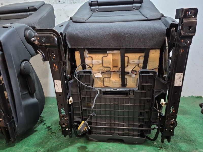 Recambio de asientos delanteros para peugeot 5008 (0u_, 0e_) 1.6 hdi referencia OEM IAM   