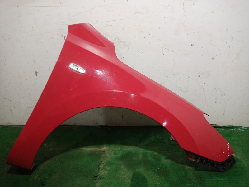 Recambio de aleta delantera derecha para hyundai i30 (fd) 1.6 crdi referencia OEM IAM   