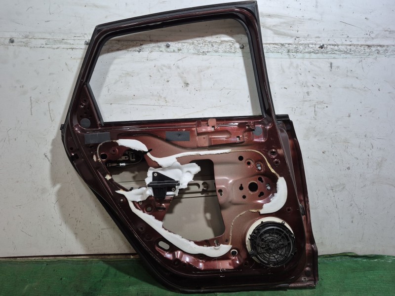 Recambio de puerta trasera izquierda para citroën c4 ii (nc_) 1.6 hdi 90 referencia OEM IAM   