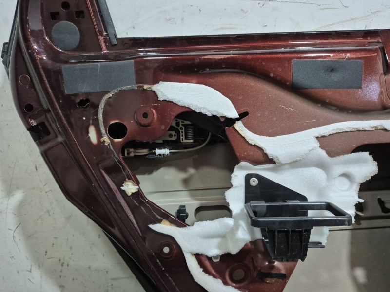 Recambio de puerta trasera izquierda para citroën c4 ii (nc_) 1.6 hdi 90 referencia OEM IAM   