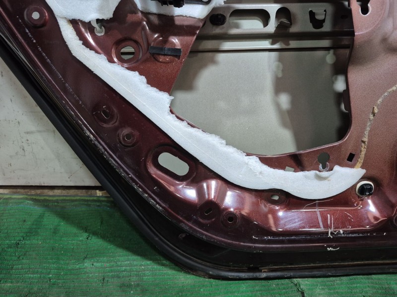 Recambio de puerta trasera izquierda para citroën c4 ii (nc_) 1.6 hdi 90 referencia OEM IAM   