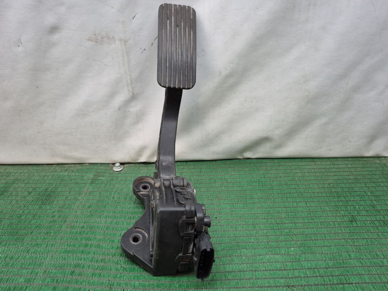 Recambio de pedal acelerador para hyundai i30 (fd) 1.6 crdi referencia OEM IAM   