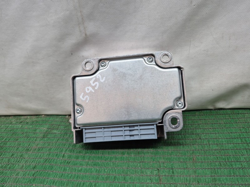 Recambio de centralita airbag para bmw 1 (e87) 118 d referencia OEM IAM   