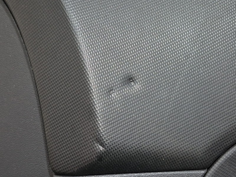 Recambio de guarnecido puerta delantera derecha para hyundai i30 (fd) 1.6 crdi referencia OEM IAM   