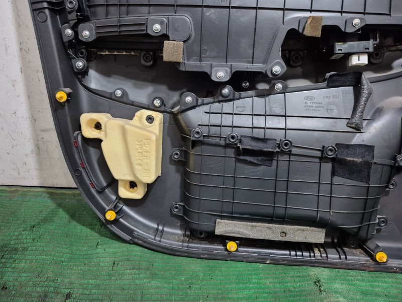 Recambio de guarnecido puerta delantera derecha para hyundai i30 (fd) 1.6 crdi referencia OEM IAM   