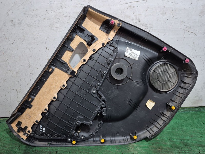 Recambio de guarnecido puerta trasera derecha para hyundai i30 (fd) 1.6 crdi referencia OEM IAM   