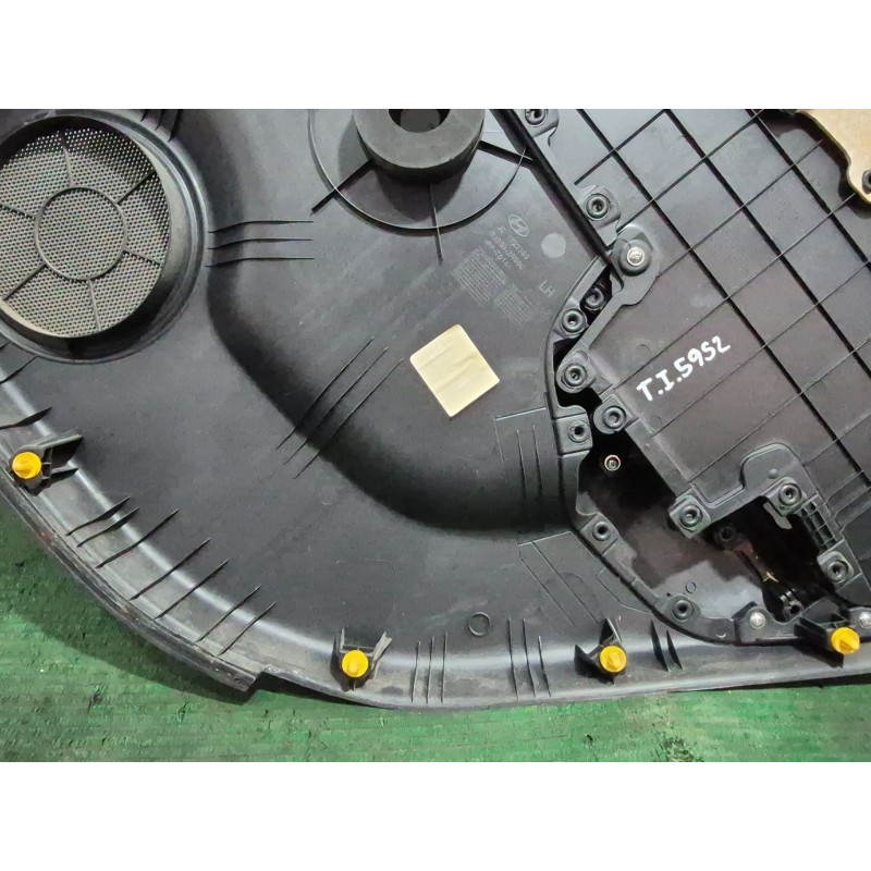 Recambio de guarnecido puerta trasera izquierda para hyundai i30 (fd) 1.6 crdi referencia OEM IAM   