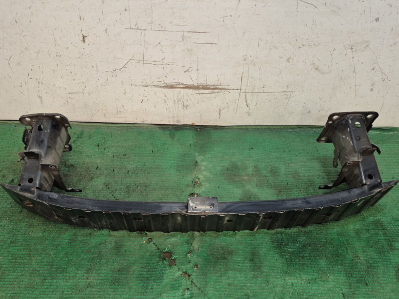 Recambio de refuerzo paragolpes delantero para mazda 3 (bl) 1.6 mzr (bl14) referencia OEM IAM   