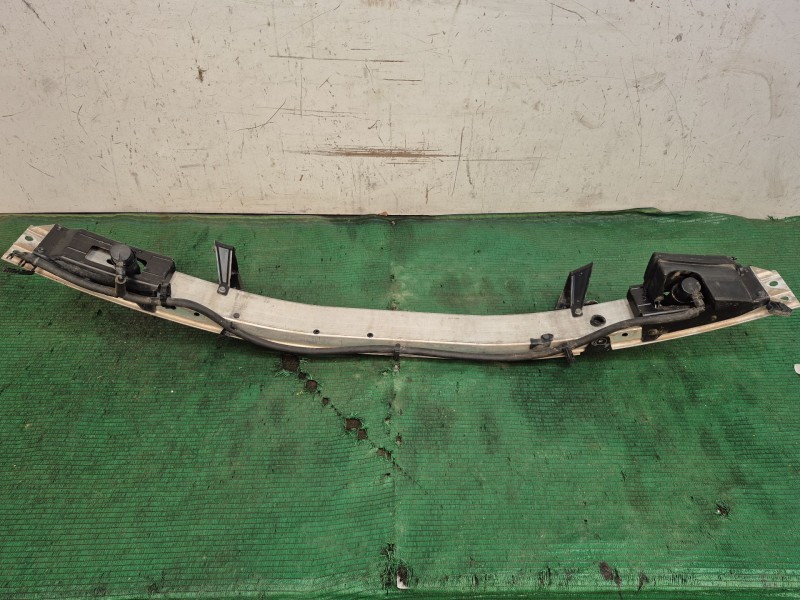 Recambio de refuerzo paragolpes delantero para mercedes-benz clase clk (w209) cabrio referencia OEM IAM    Recambio de refuerzo paragolpes delantero para mercedes-benz clase clk (w209) cabrio referencia OEM IAM