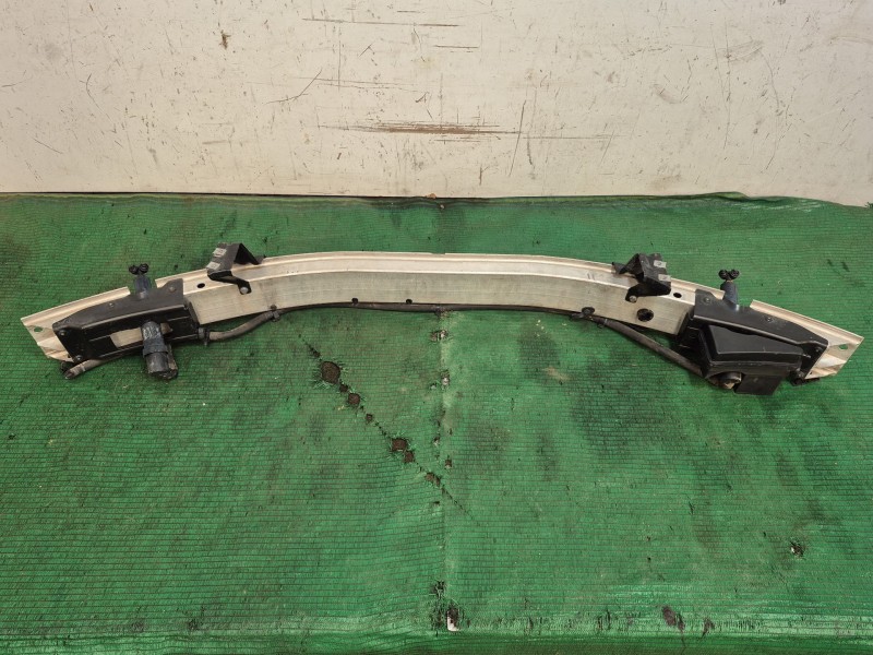 Recambio de refuerzo paragolpes delantero para mercedes-benz clase clk (w209) cabrio referencia OEM IAM    Recambio de refuerzo paragolpes delantero para mercedes-benz clase clk (w209) cabrio referencia OEM IAM