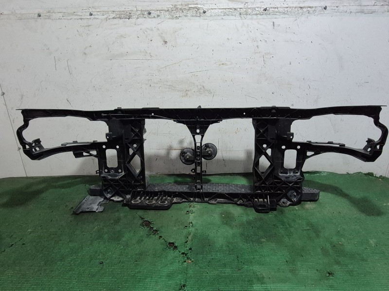 Recambio de panel frontal para hyundai i30 (fd) 1.6 crdi referencia OEM IAM 641012R000 641012R000 641012R000