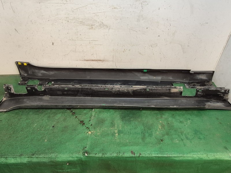 Recambio de faldon lateral para bmw 5 touring (e61) 520 d referencia OEM IAM   