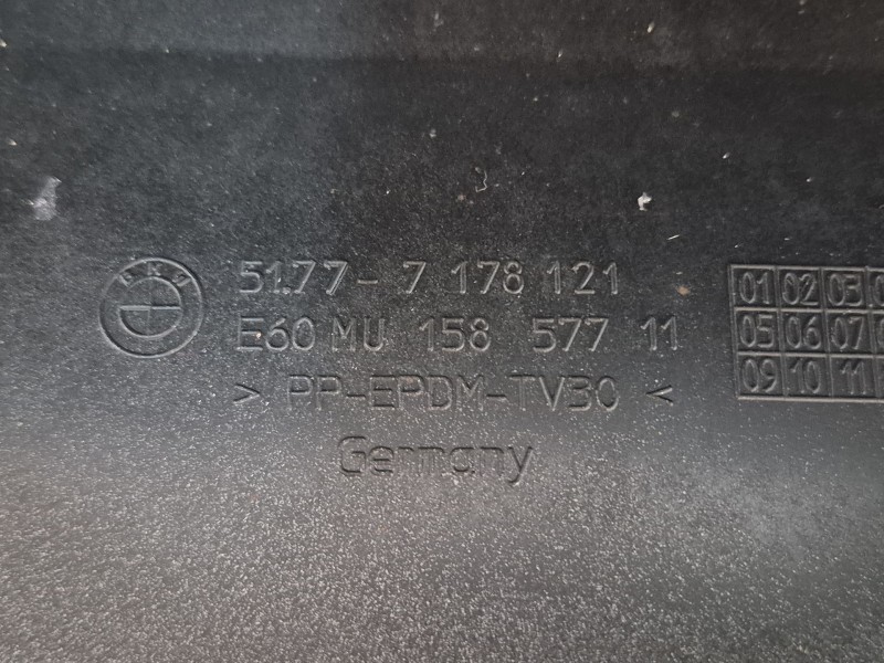 Recambio de faldon lateral para bmw 5 touring (e61) 520 d referencia OEM IAM   